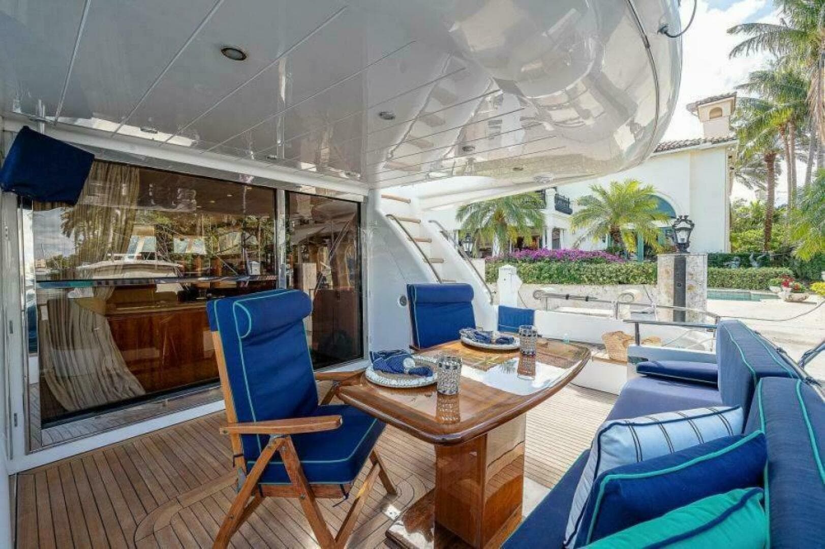 2000 Viking Sport Cruisers 