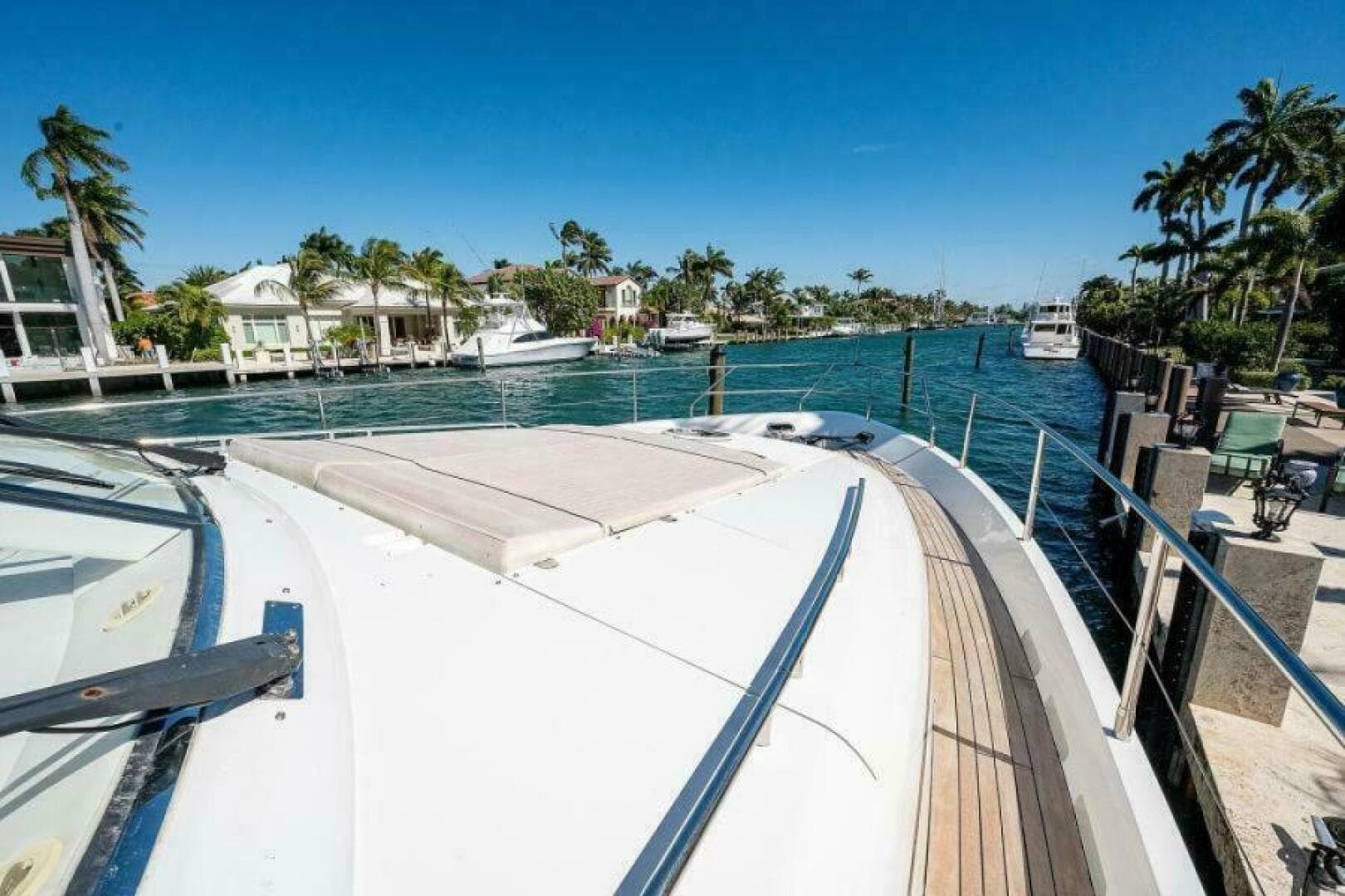 2000 Viking Sport Cruisers 