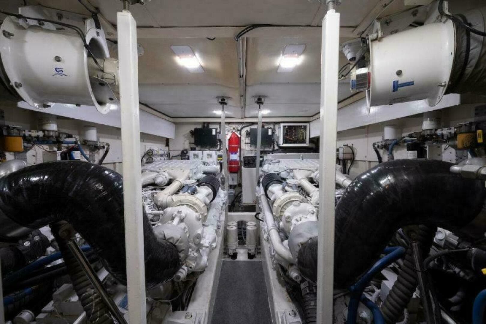 2000 Viking Sport Cruisers 