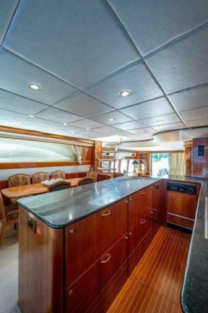 2000 Viking Sport Cruisers 