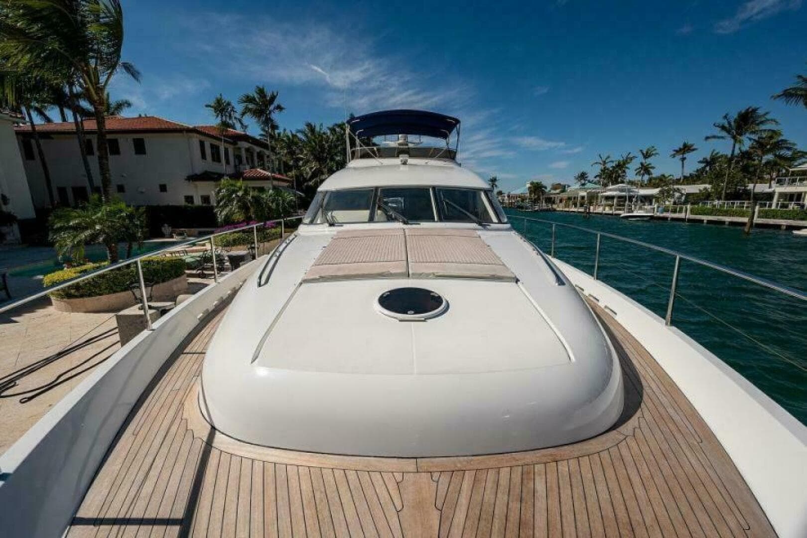 2000 Viking Sport Cruisers 