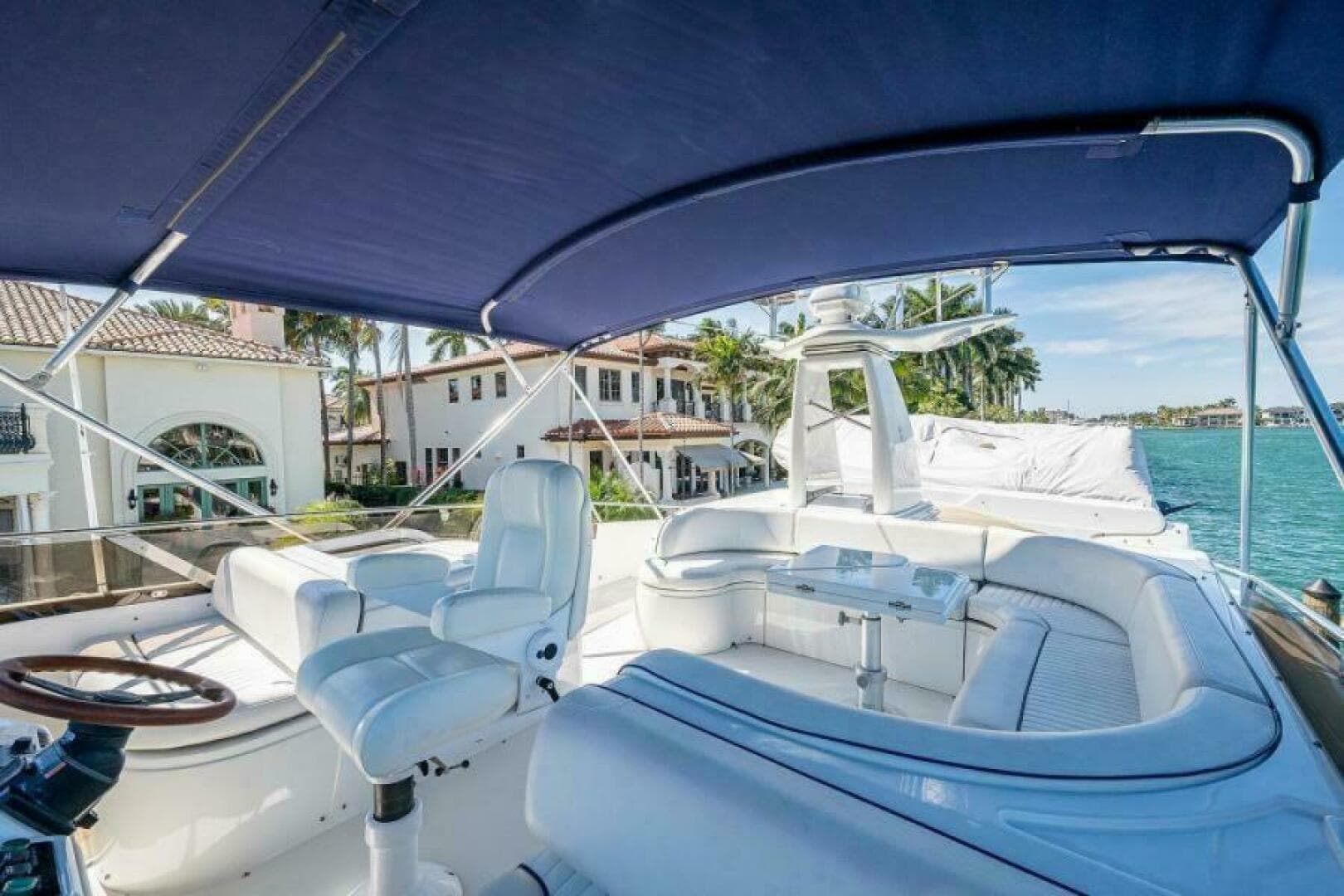 2000 Viking Sport Cruisers 