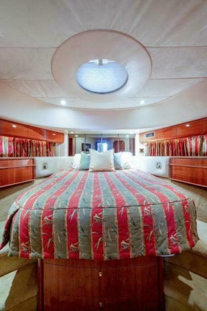 2000 Viking Sport Cruisers 