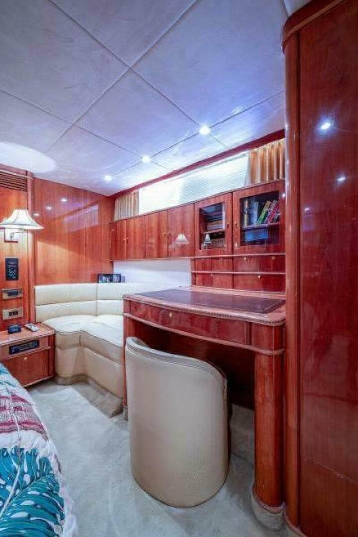 2000 Viking Sport Cruisers 