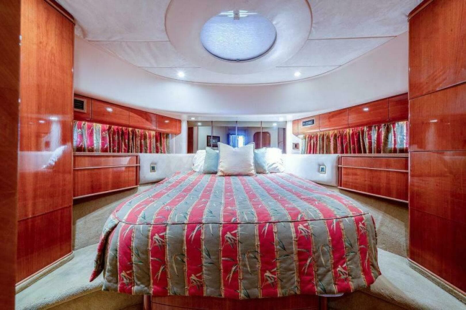 2000 Viking Sport Cruisers 