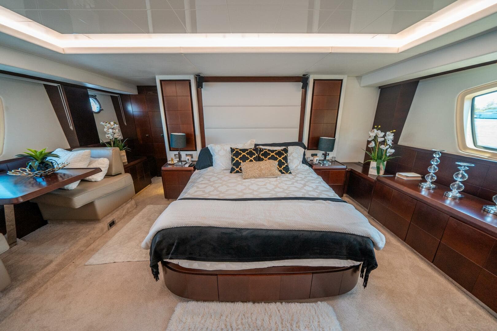 2010 Azimut 75 Fly