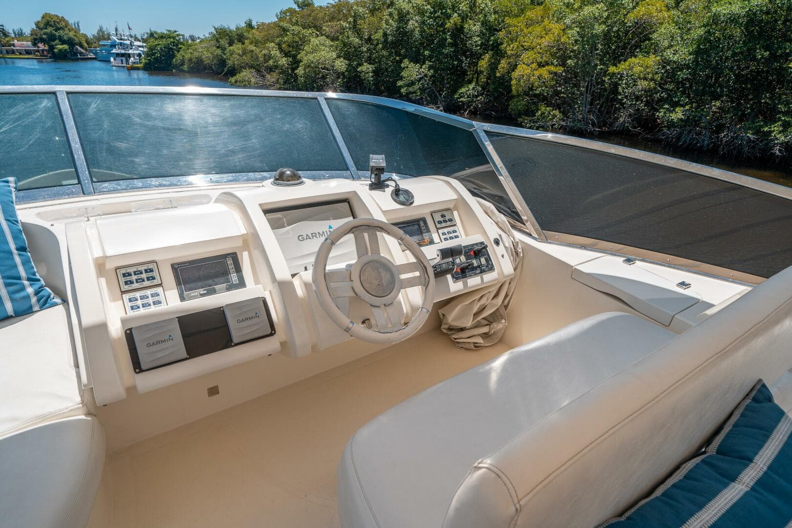 2010 Azimut 75 Fly