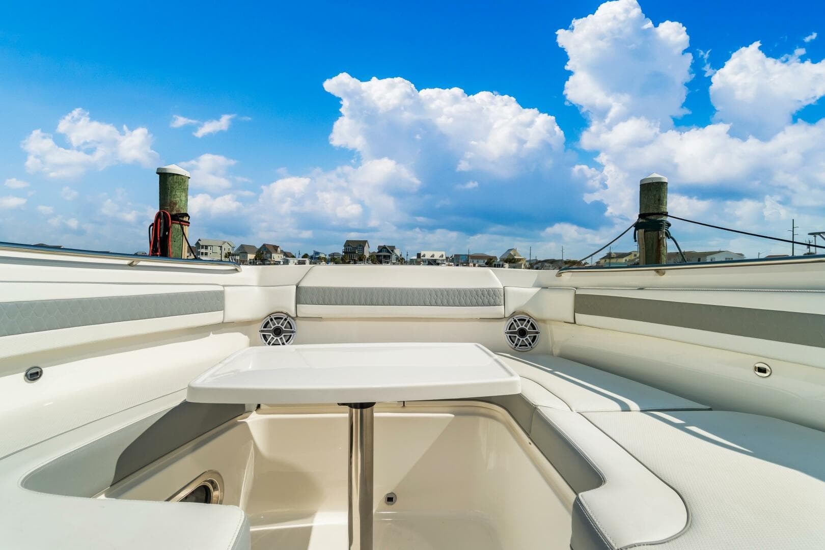 Pursuit 365 MISS MORGAN III - Exterior