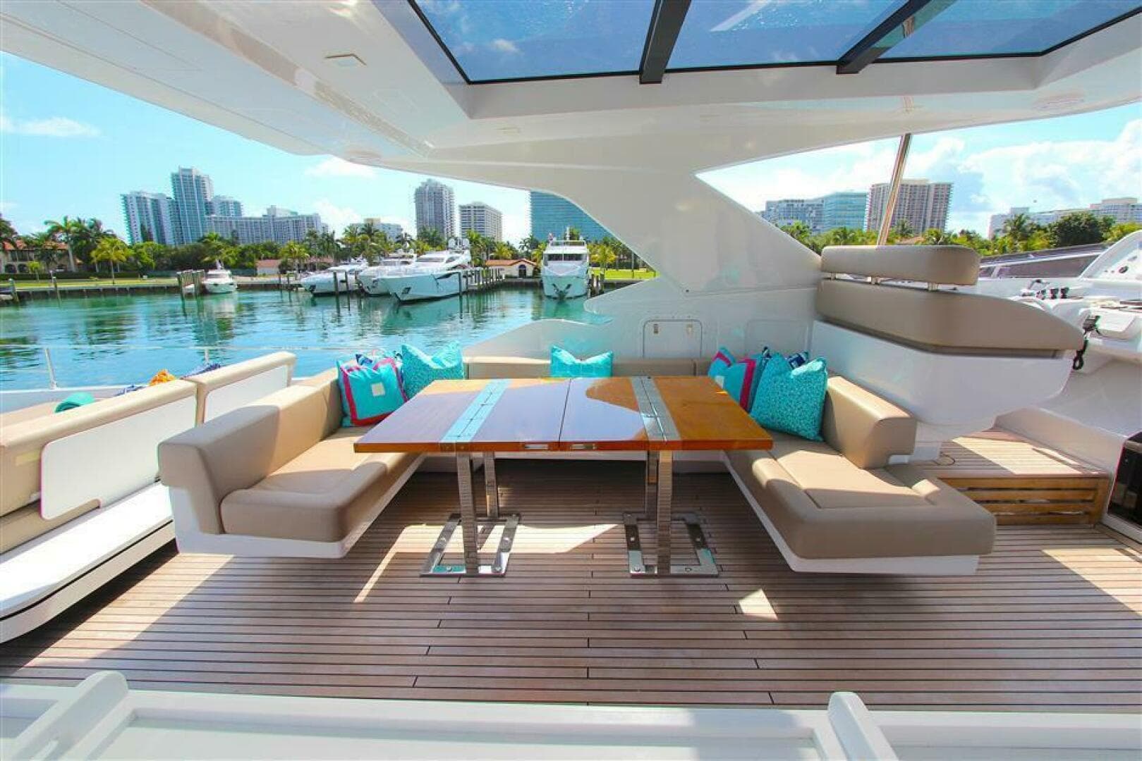 CHITOCHI 108' | 32m Custom Line 2016