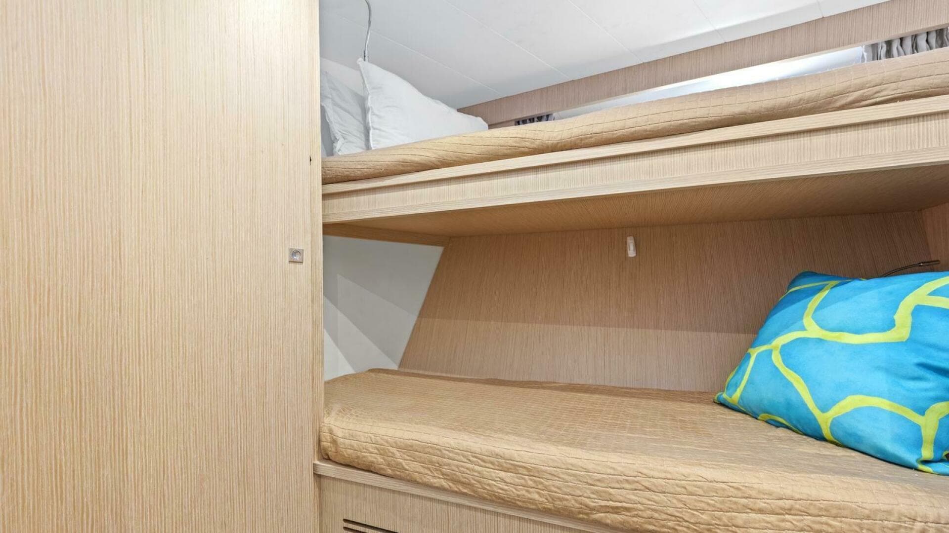 CHITOCHI 108' | 32m Custom Line