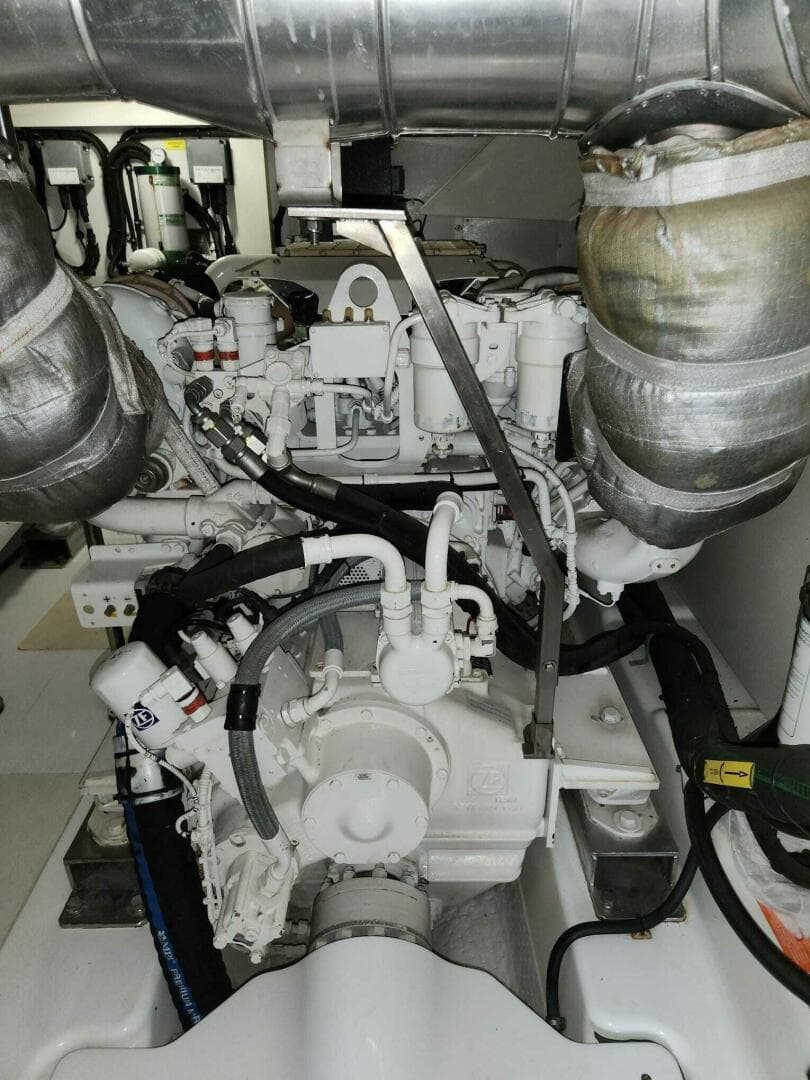 2014 Azimut Flybridge