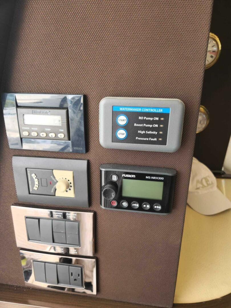 2014 Azimut Flybridge