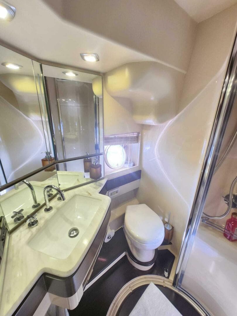 2014 Azimut Flybridge