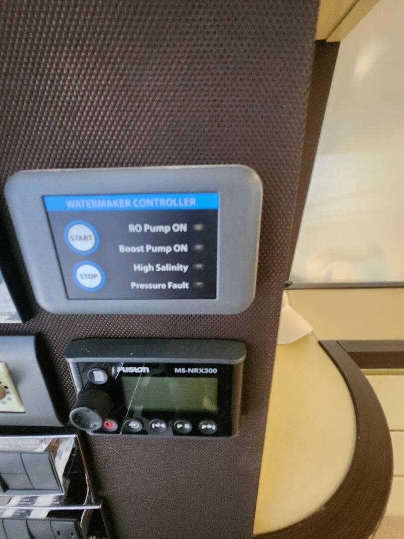 2014 Azimut Flybridge