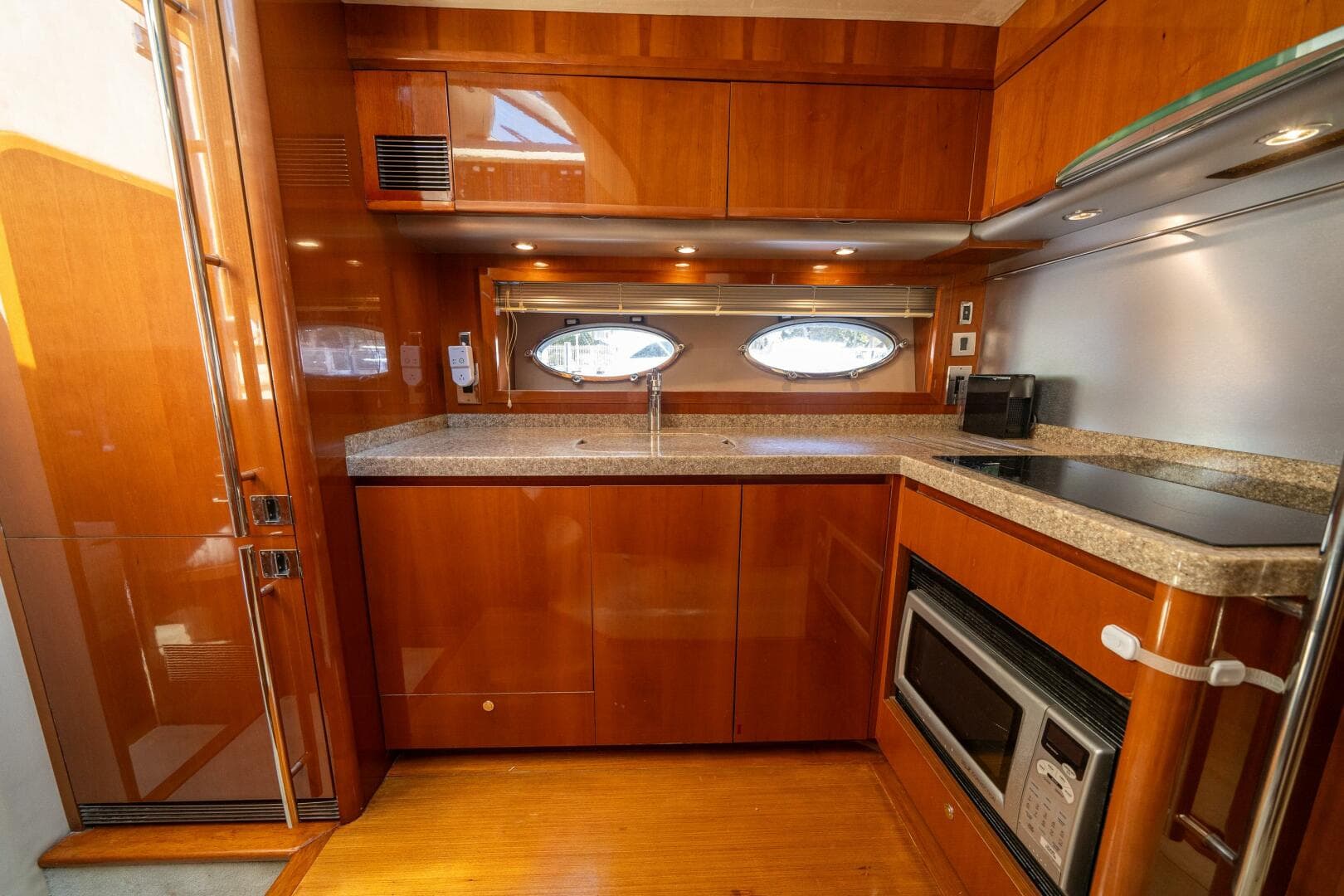 2008 Princess 58 Flybridge