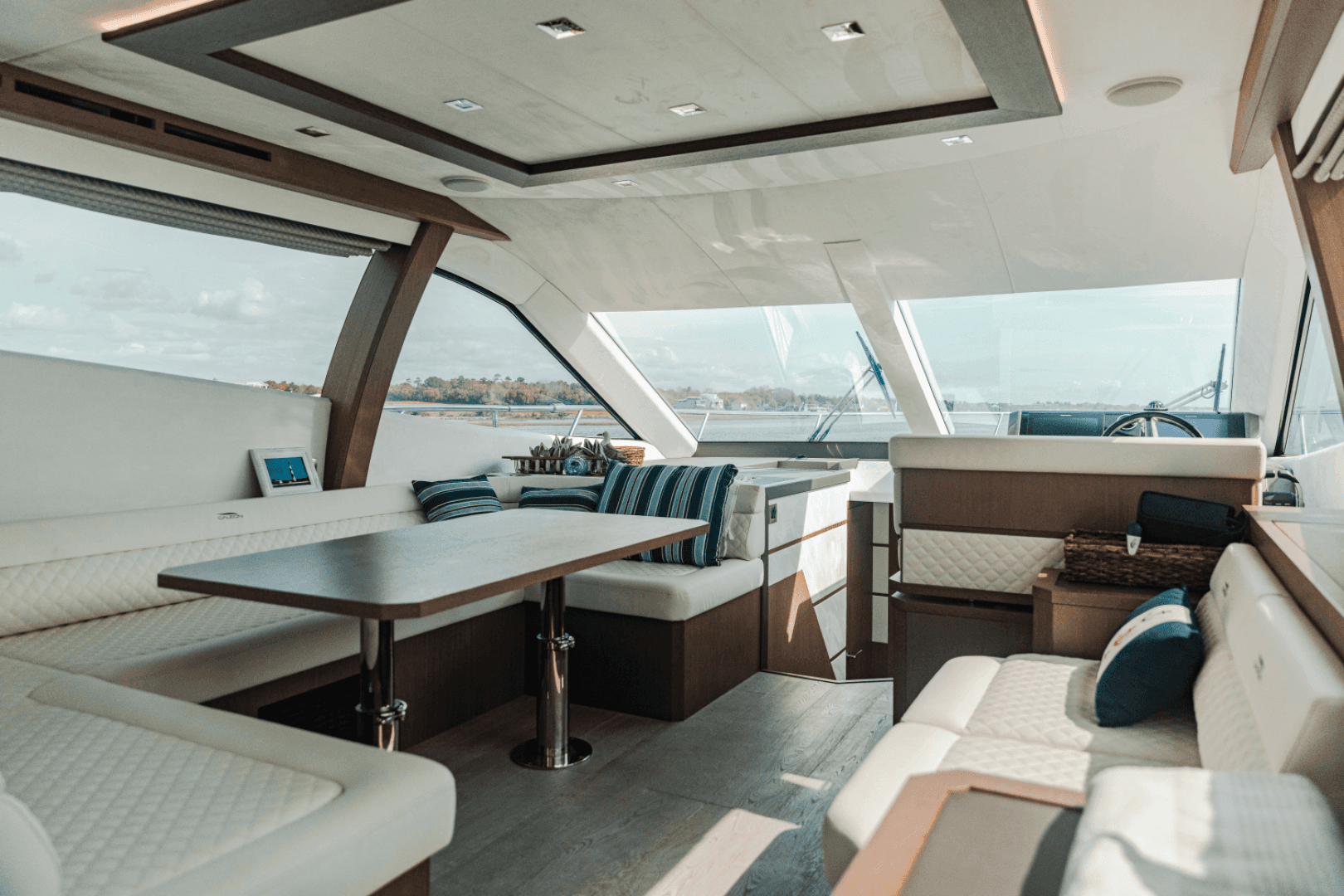 2021 Galeon 550 FLY