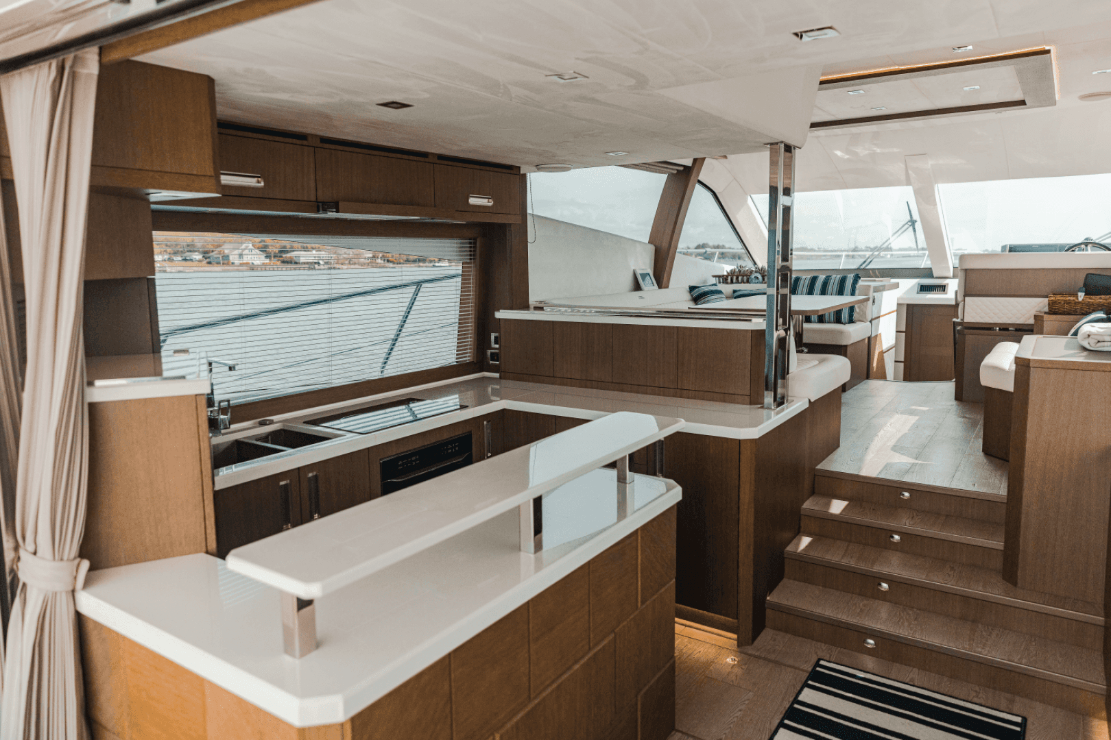 2021 Galeon 550 FLY