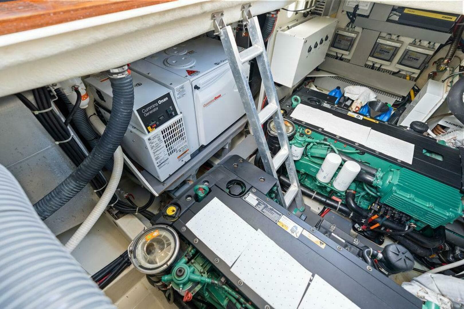 2016 Beneteau Monte Carlo 4