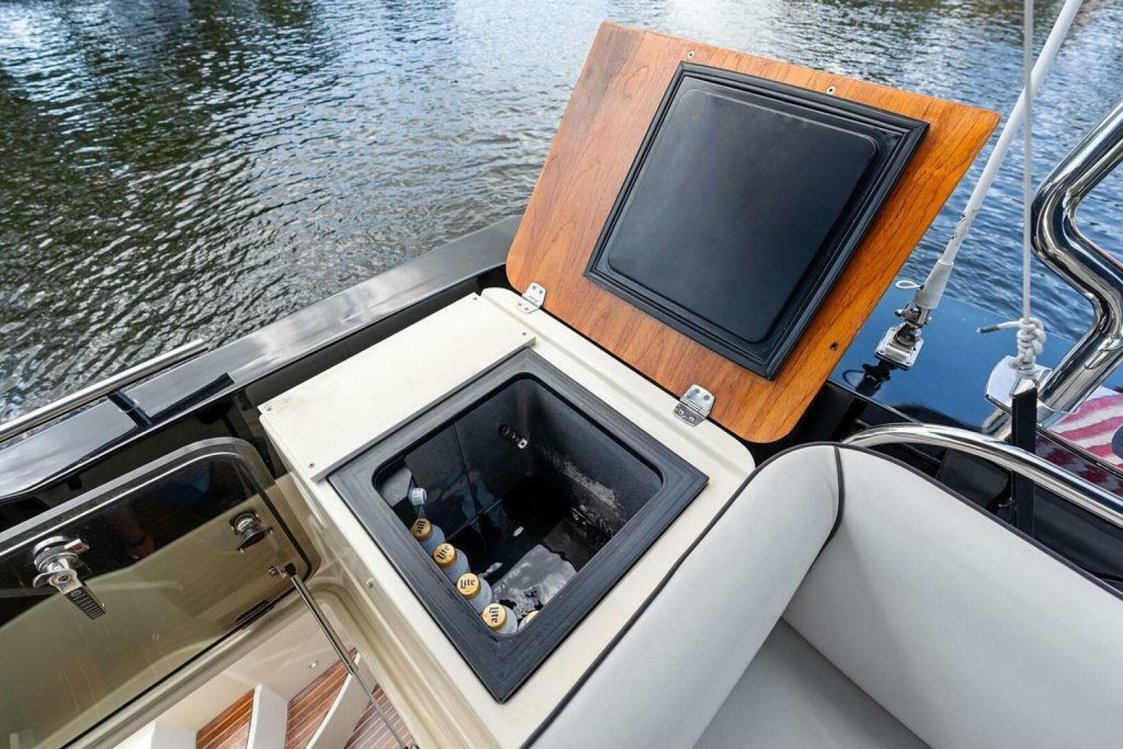 2016 Beneteau Monte Carlo 4