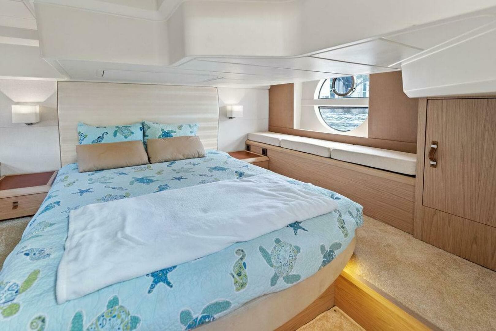 2016 Beneteau Monte Carlo 4