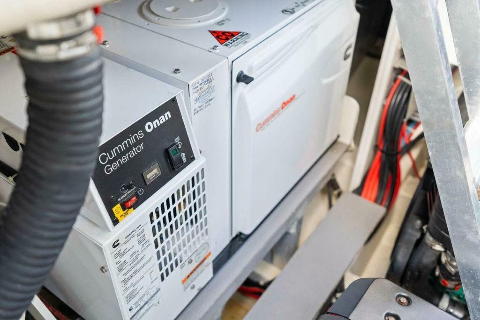 2016 Beneteau Monte Carlo 4