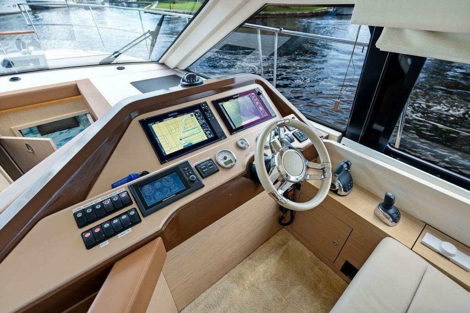 2016 Beneteau Monte Carlo 4
