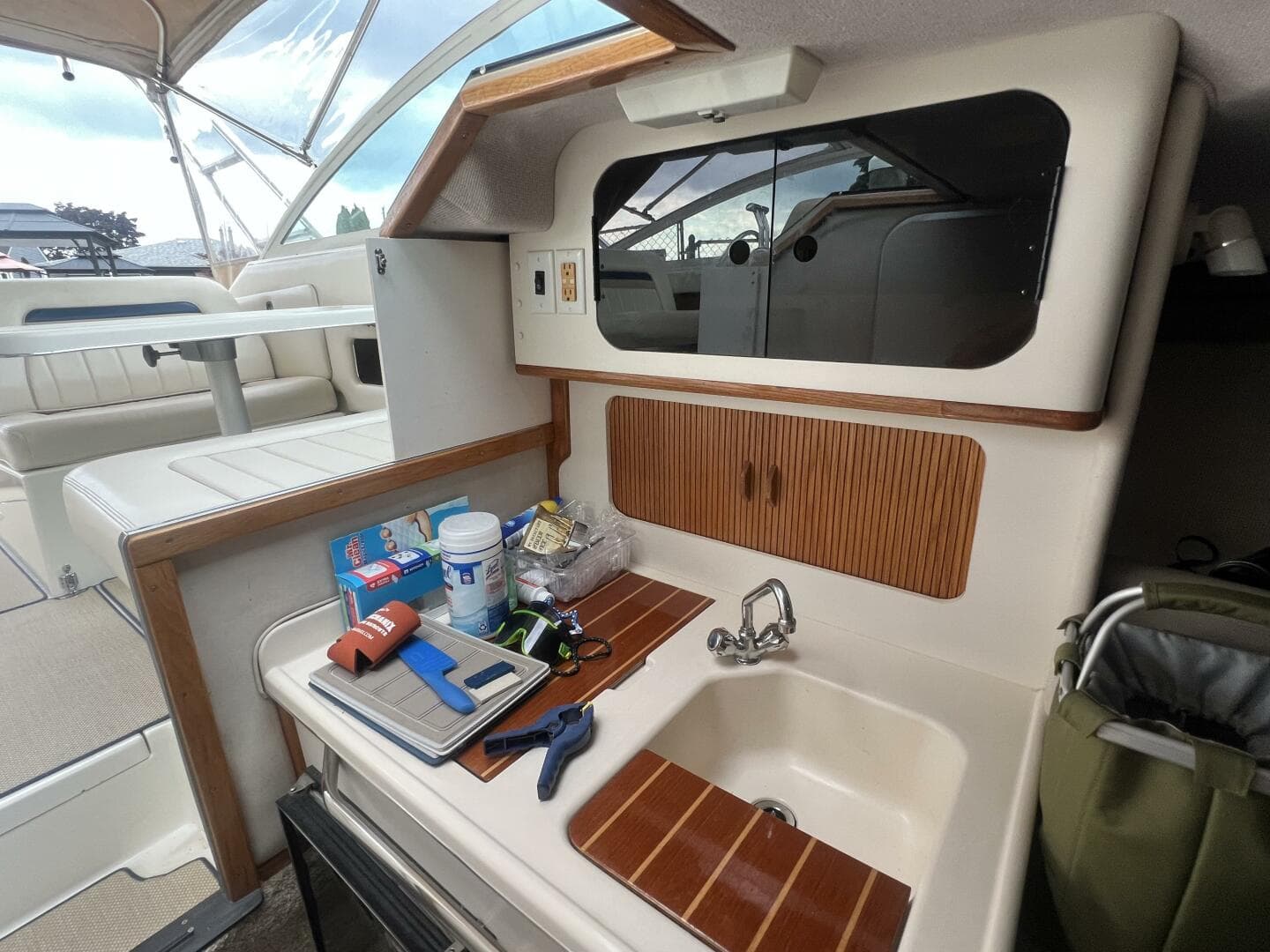 1993 Sea Ray 310 Amberjack