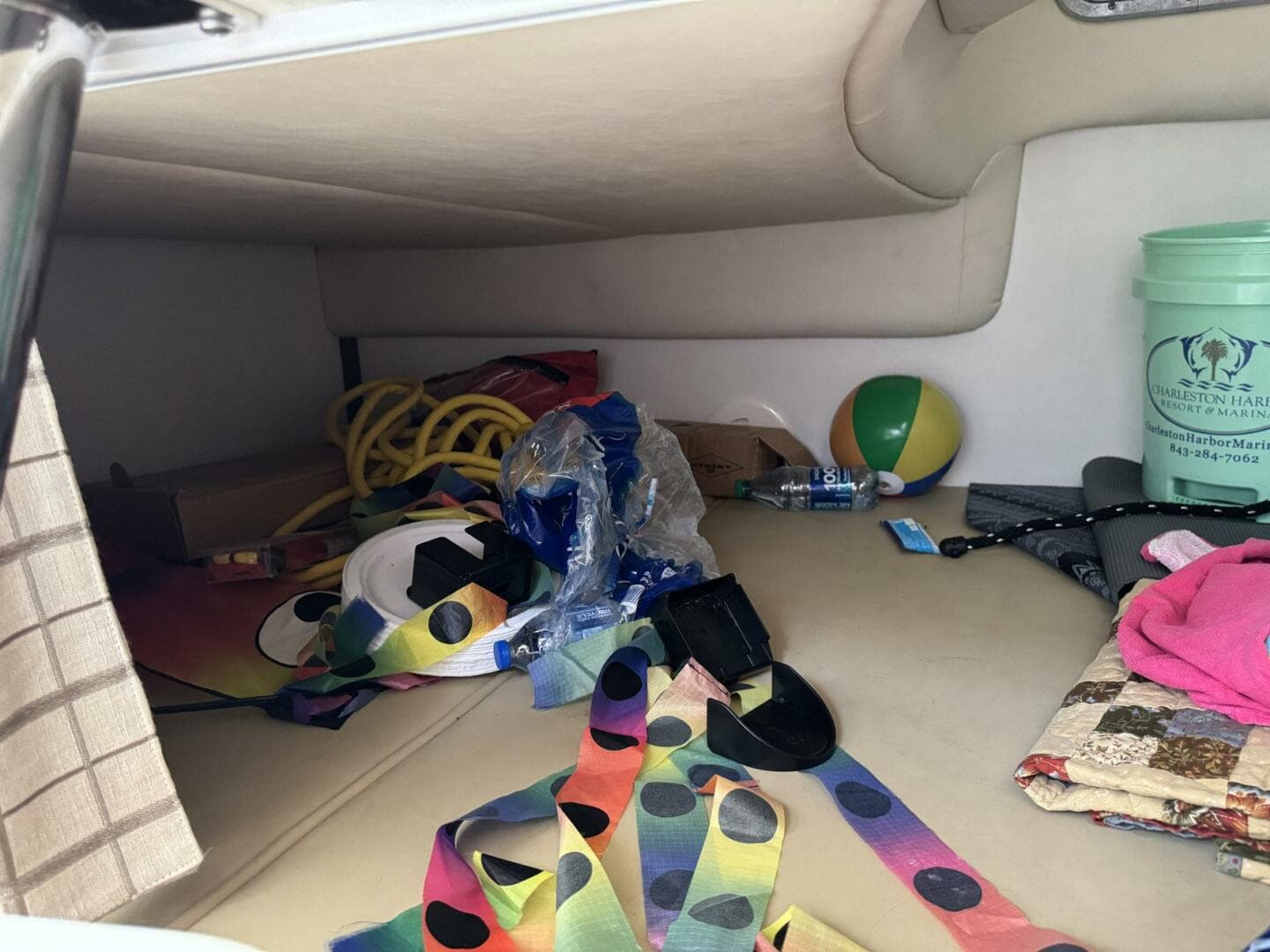 2011 Boston Whaler 305 Conquest