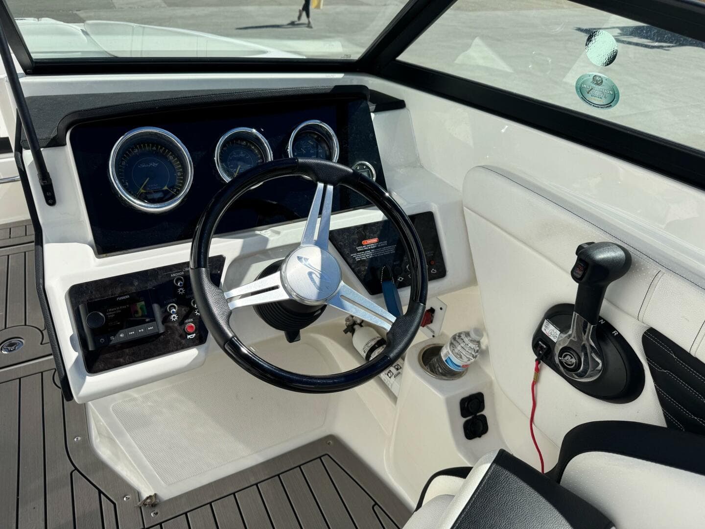2022 Sea Ray 230 SPX