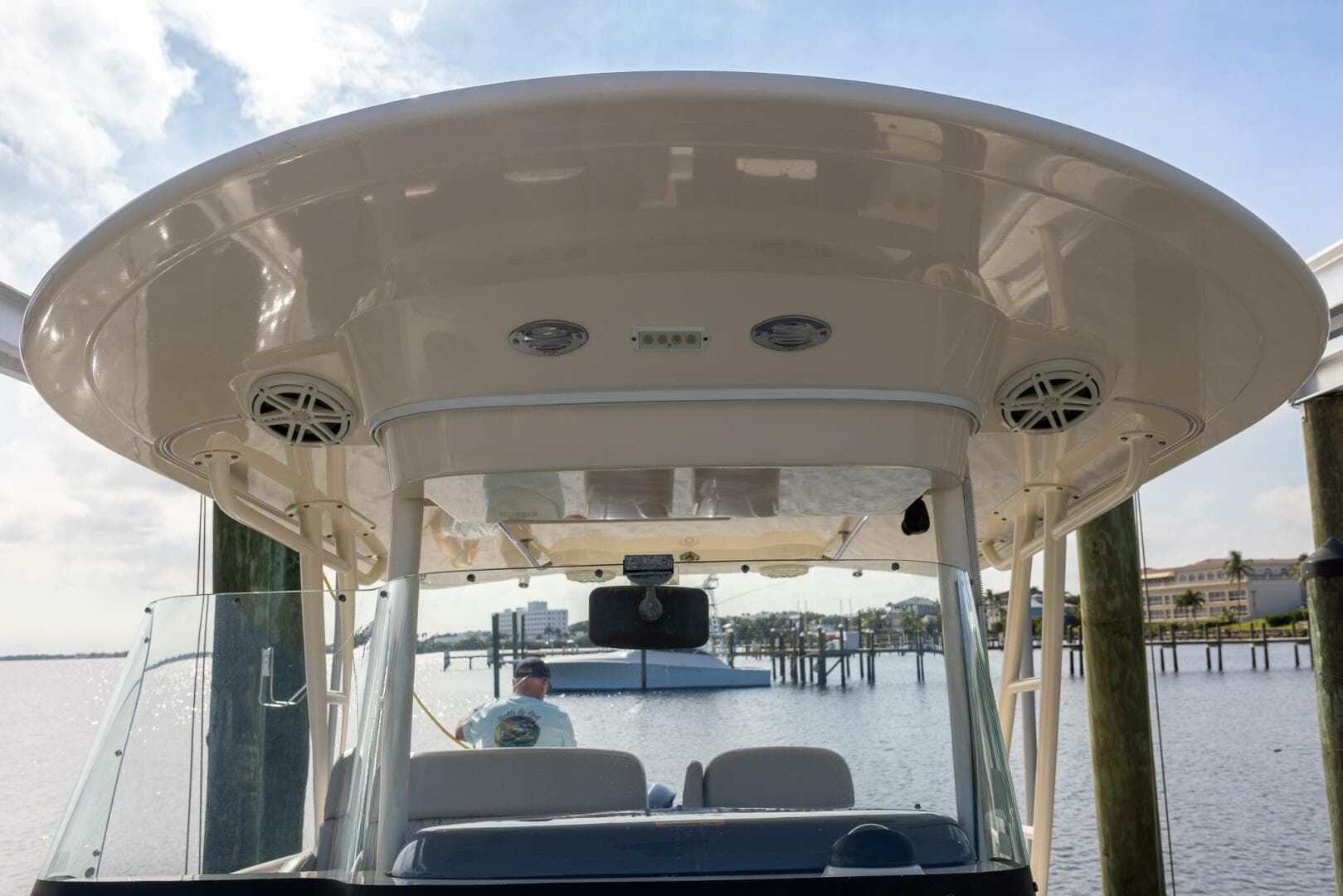 2012 Pursuit ST 310 Sport