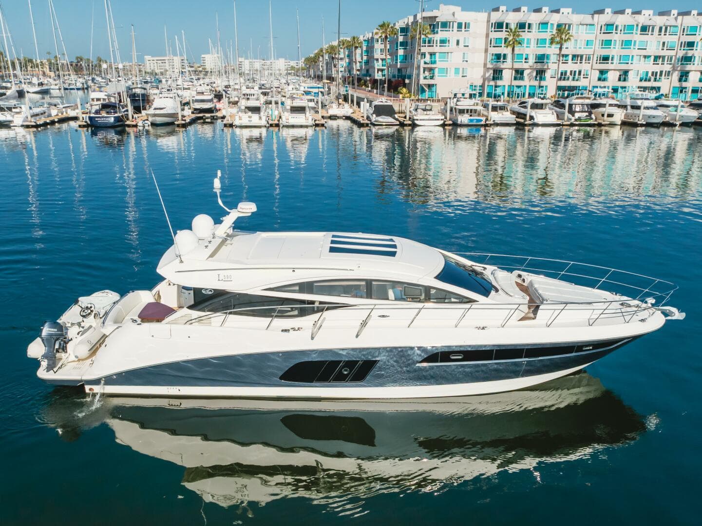 2016 Sea Ray L590