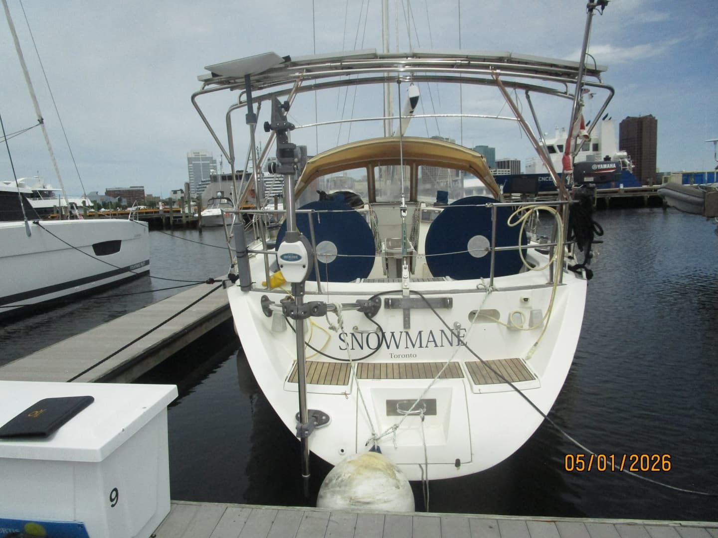 50' Beneteau aft profile