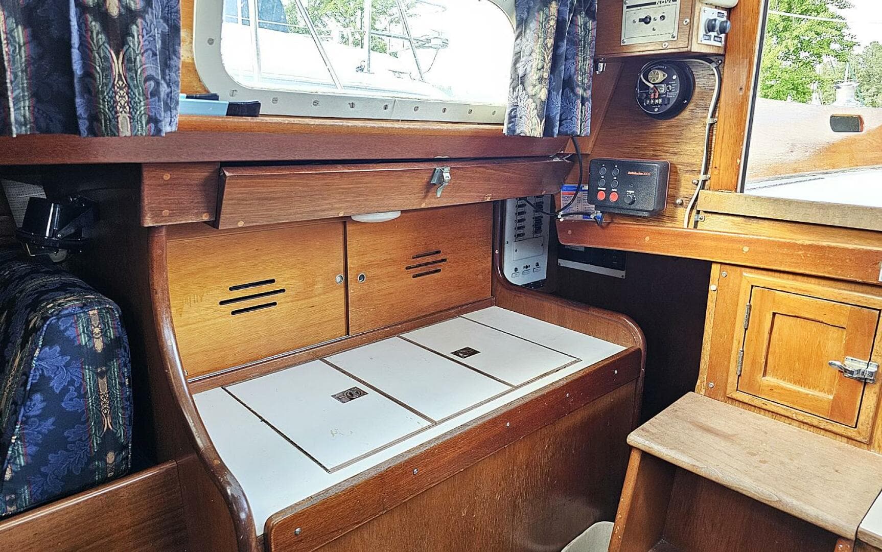 1972 Hinckley Bermuda 40