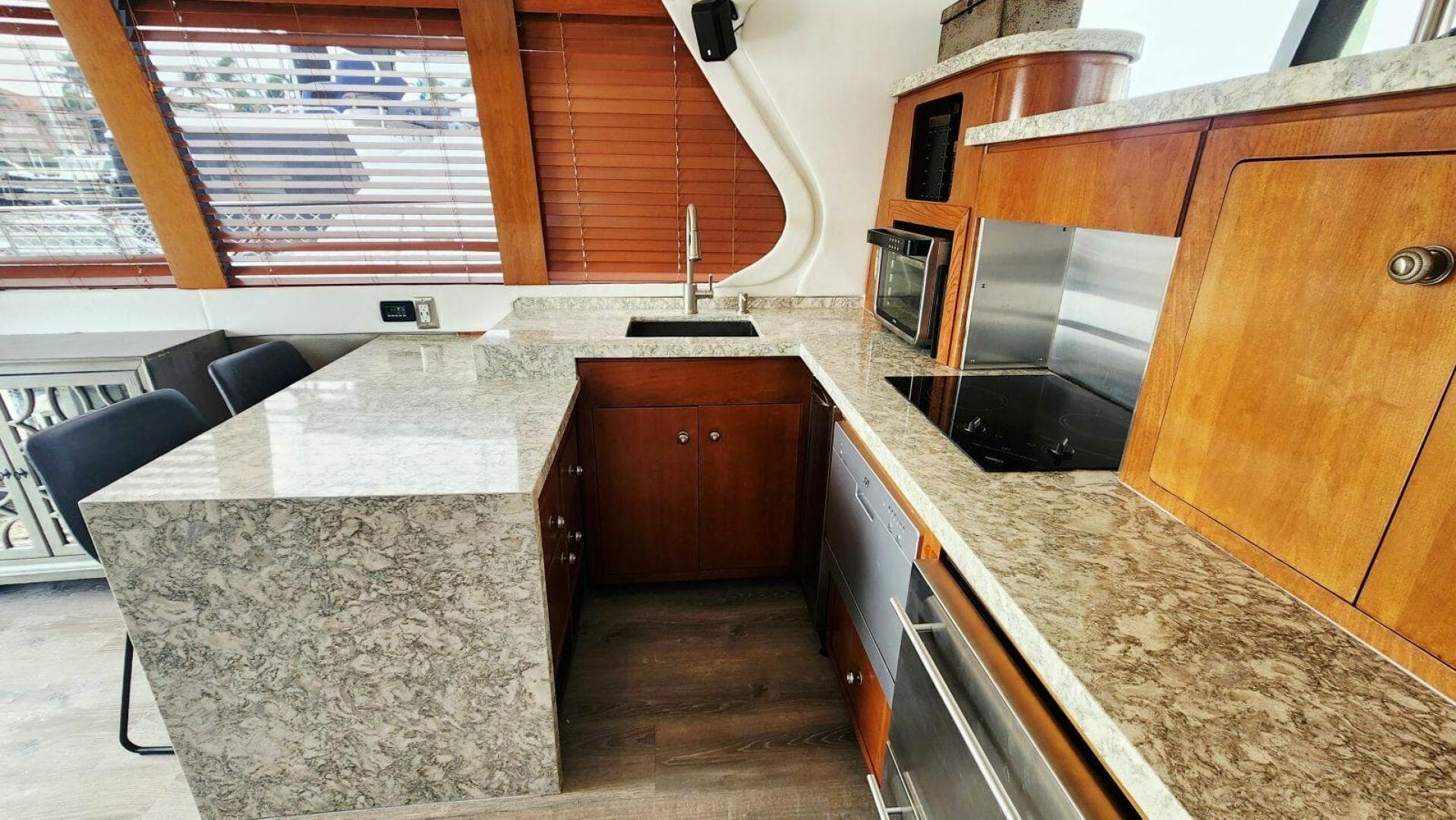 1999 Carver 530 Voyager Pilothouse