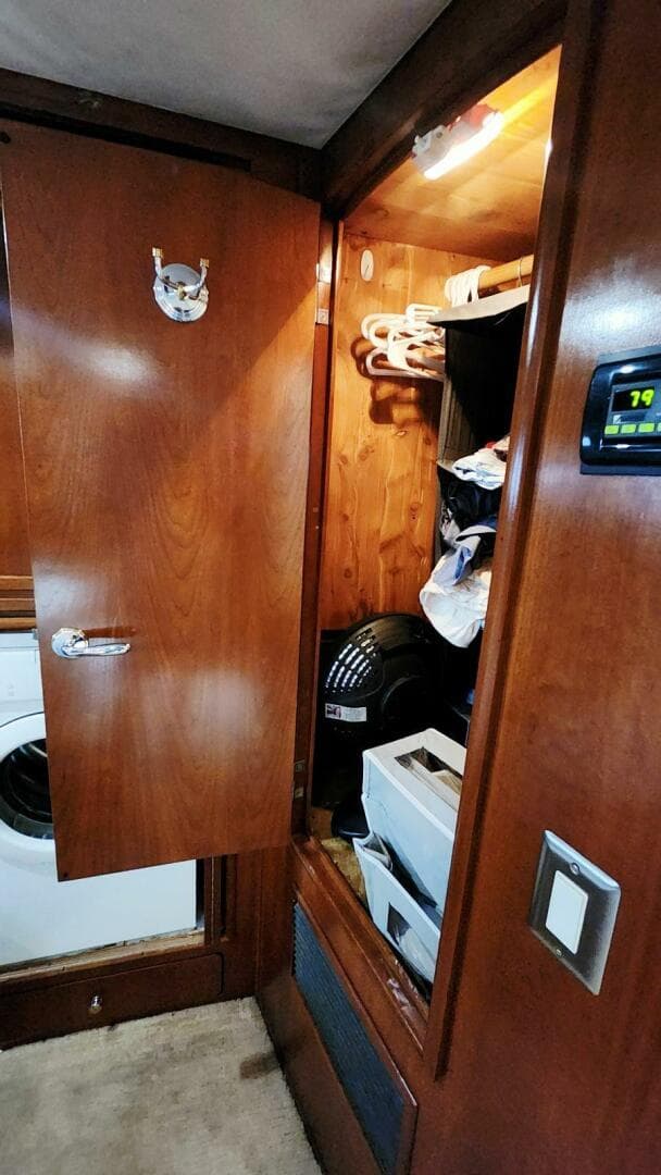 1999 Carver 530 Voyager Pilothouse