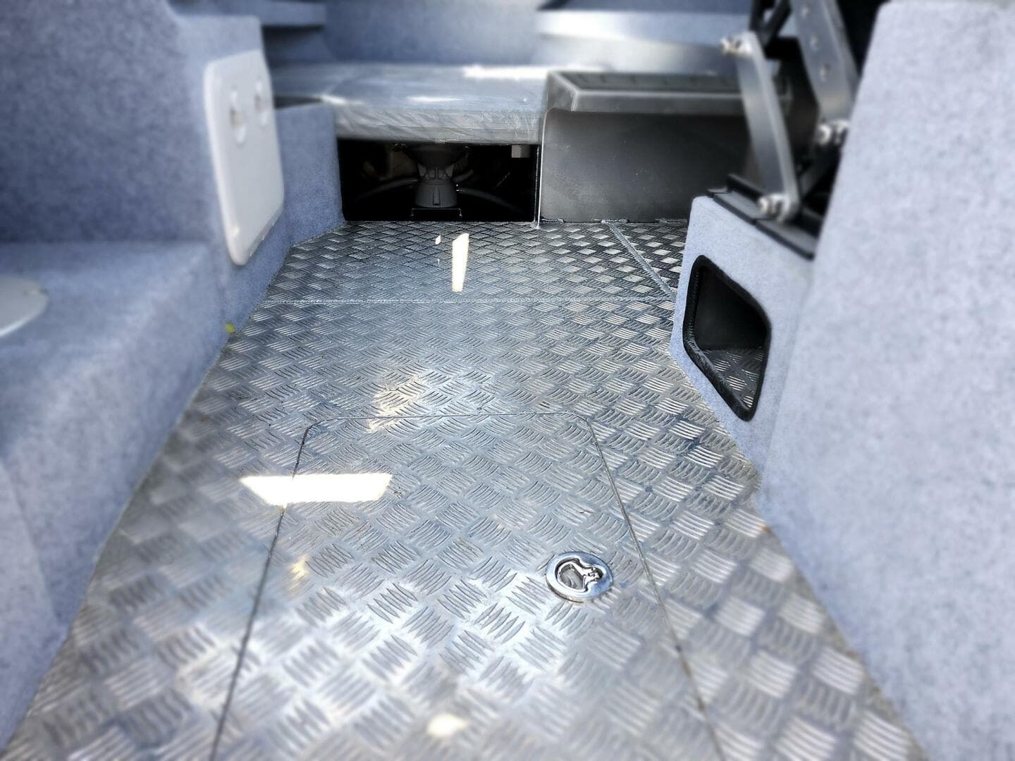 2024 Aluminum Cruiser Profisher 750