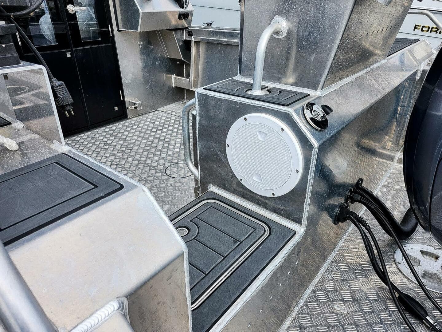 2024 Aluminum Cruiser Profisher 750