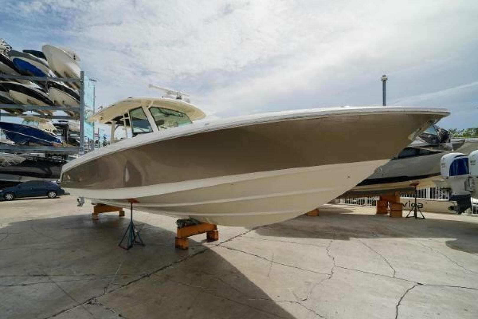 2018 Boston Whaler 380 Outrage