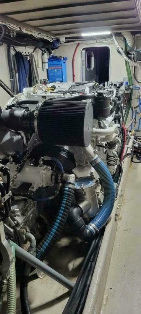 2022 Custom Freestyle Marine 32