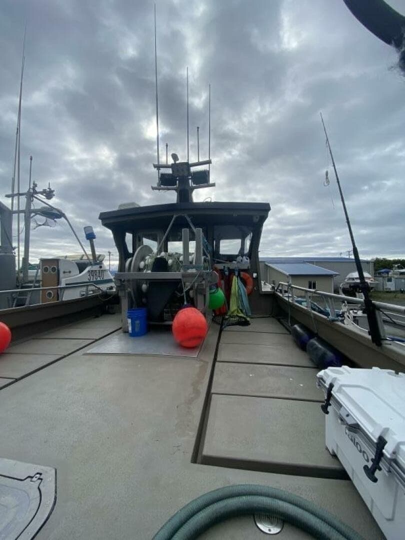 2022 Custom Freestyle Marine 32