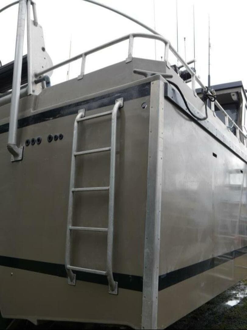 2022 Custom Freestyle Marine 32