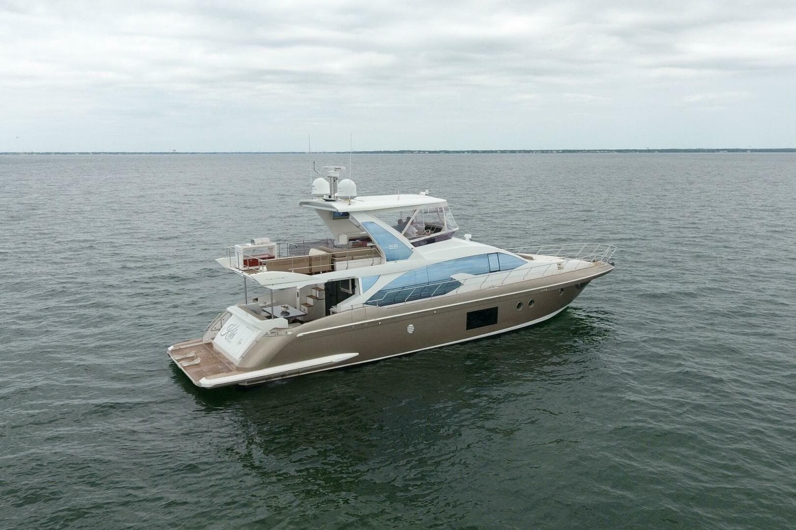 2016 Azimut 66