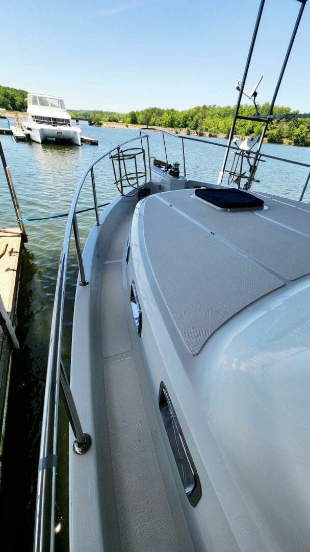 2000 Ocean Alexander 511 Classico