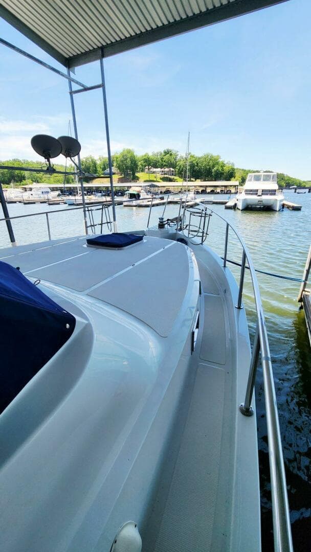 2000 Ocean Alexander 511 Classico