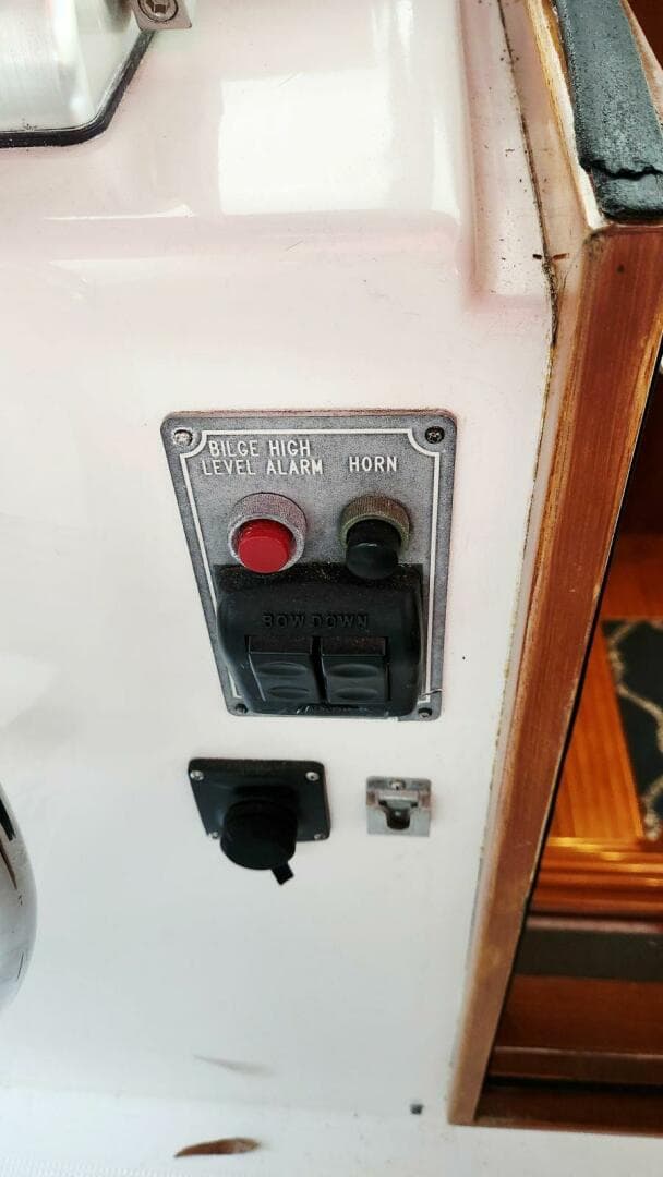 2000 Ocean Alexander 511 Classico