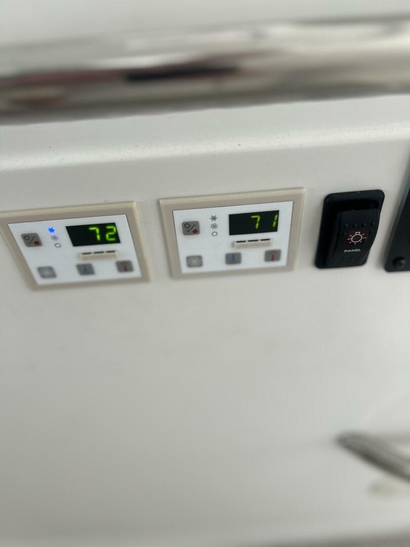 2003 Carver 466 Motor Yacht