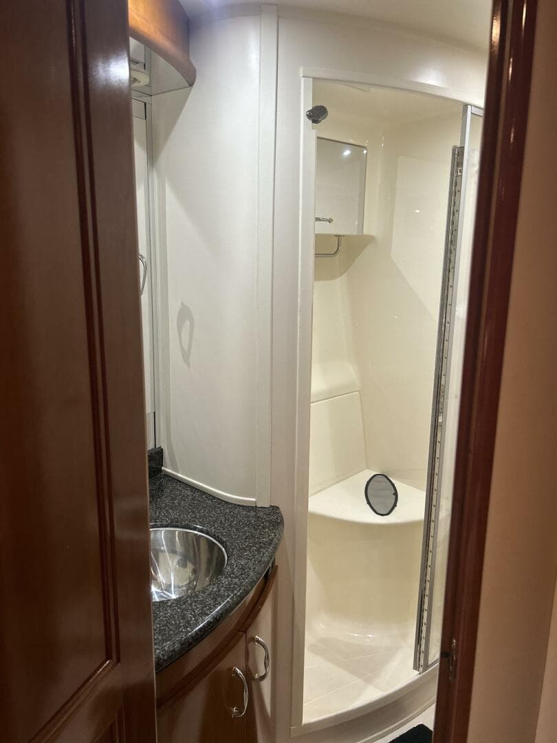 2003 Carver 466 Motor Yacht