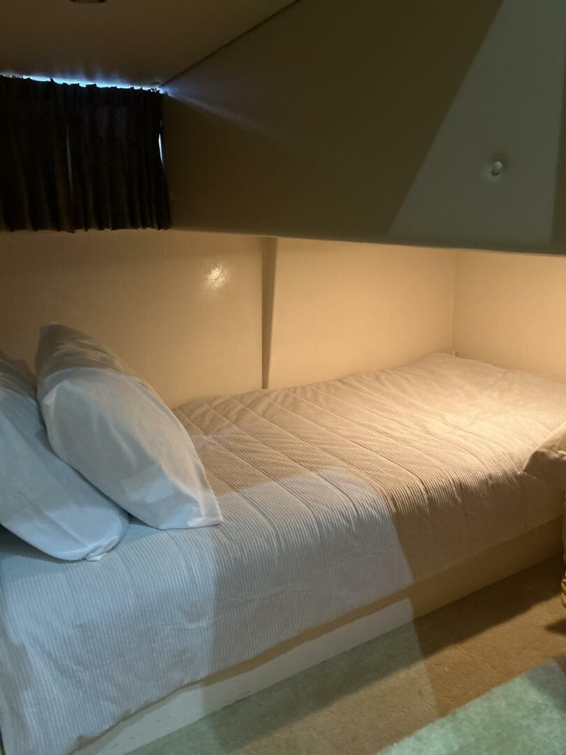 2003 Carver 466 Motor Yacht