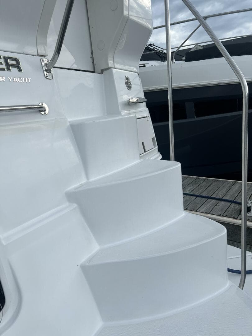 2003 Carver 466 Motor Yacht