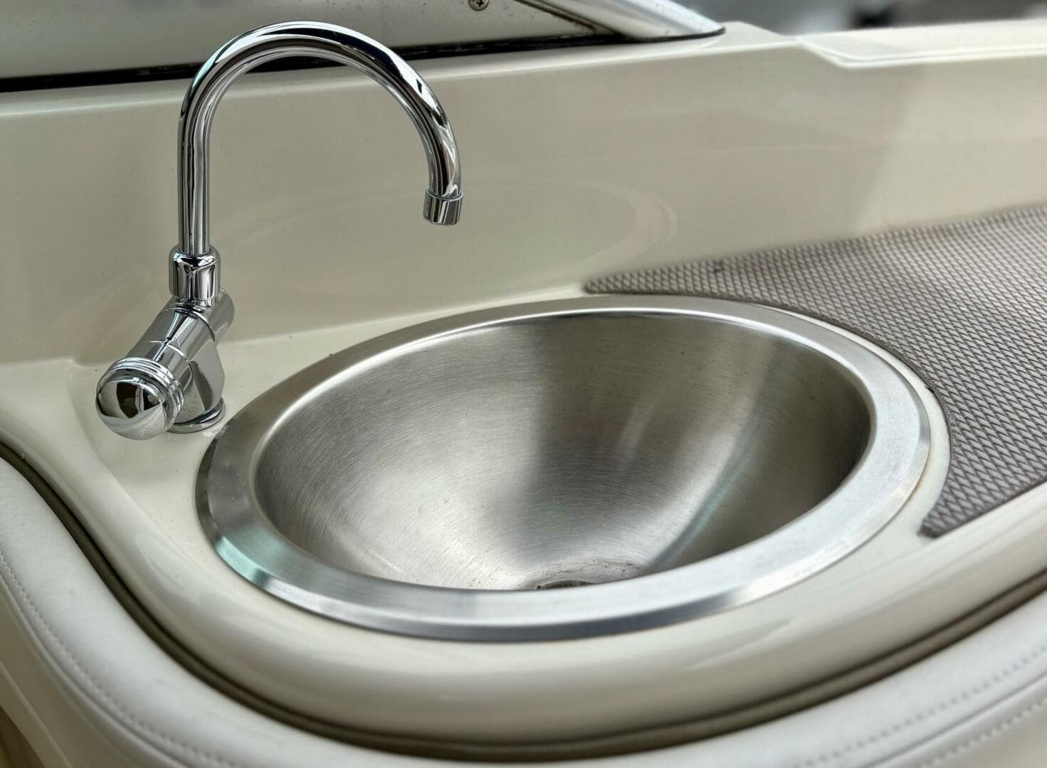 2010 Sea Ray 260 Sundeck